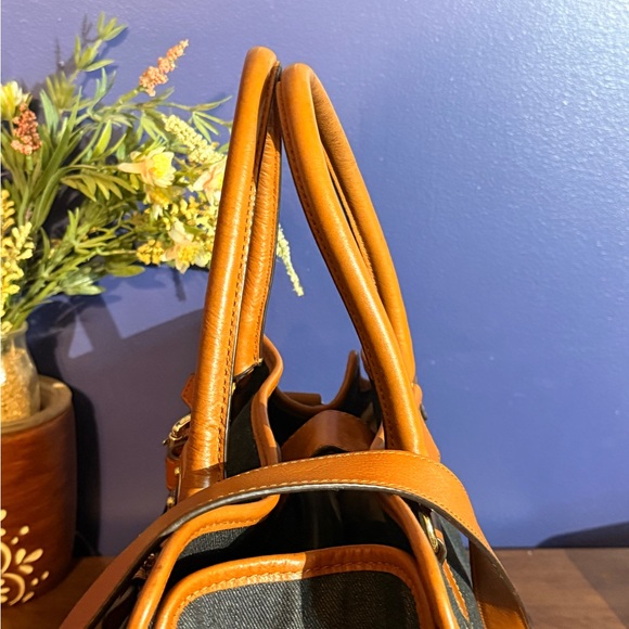 Michael Kors Hamilton Satchel- Denim w/Brown Leather trim- large- gold hardware - Picture 4 of 7